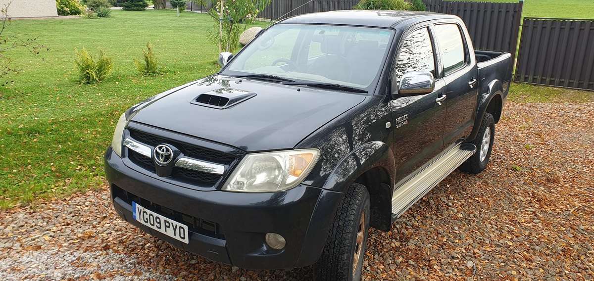 Toyota Hilux - 5