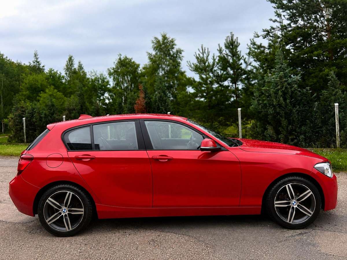 BMW 116, 1.6 l., Хэтчбек