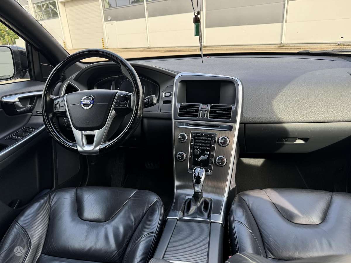 Volvo XC60 - 11