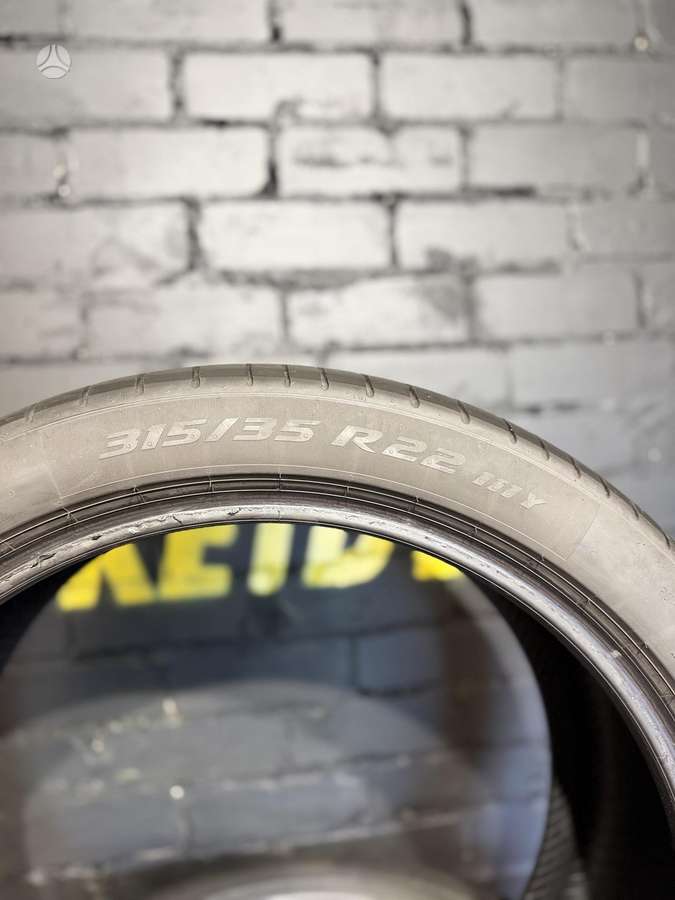 Pirelli P Zero PZ4, summer 315/35 R22