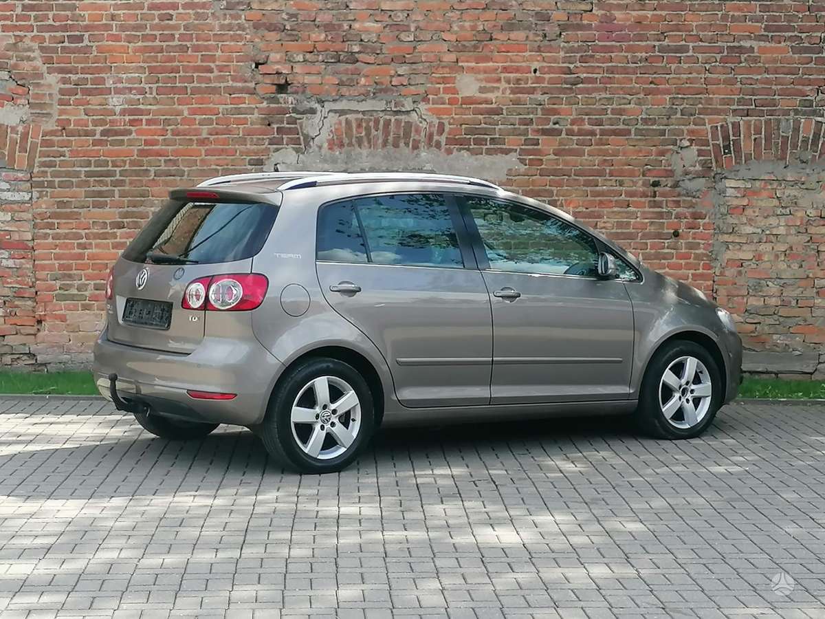 Volkswagen Golf Plus - 9