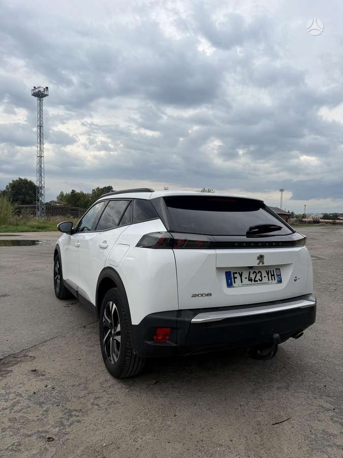 Peugeot 2008 - 5