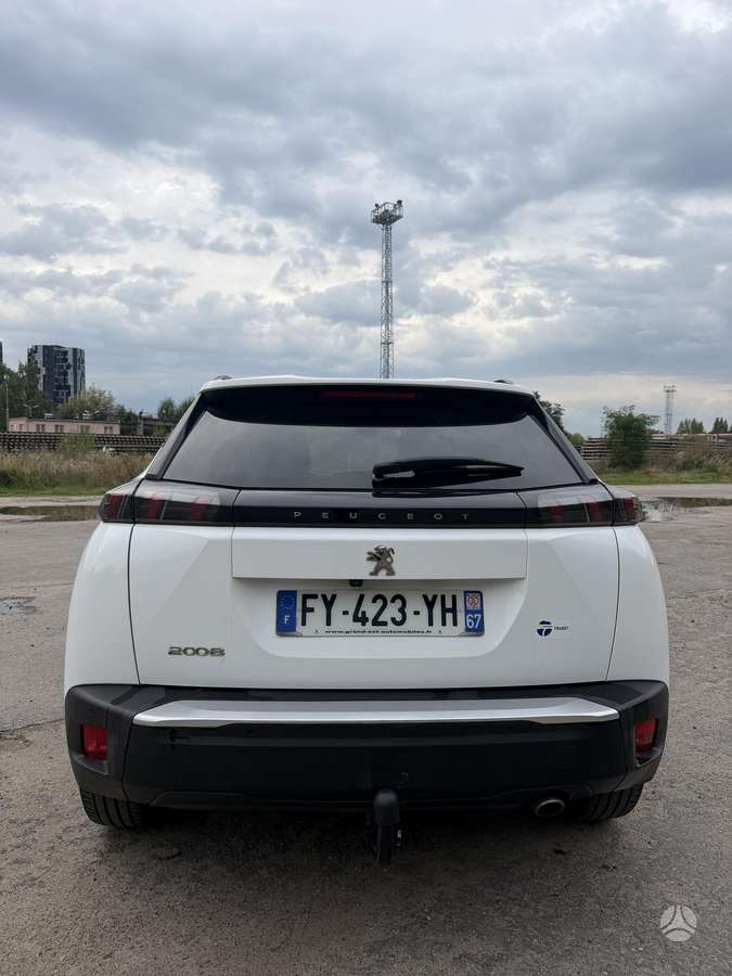 Peugeot 2008 - 6