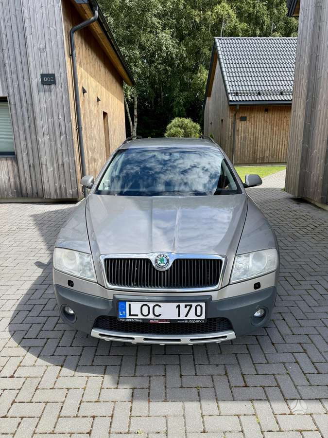 Škoda Octavia Scout - 2