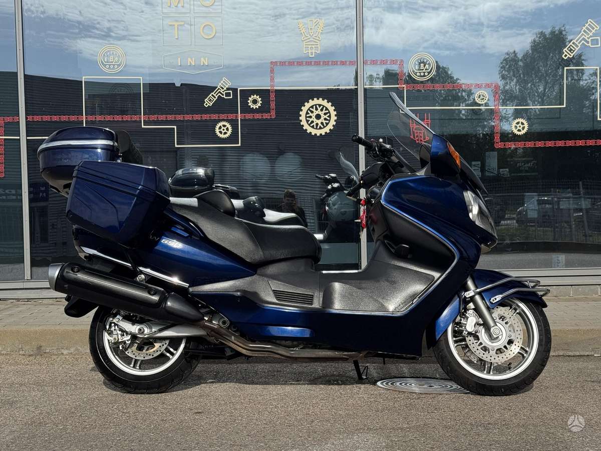 Suzuki Burgman 650cc, scooters / mopeds