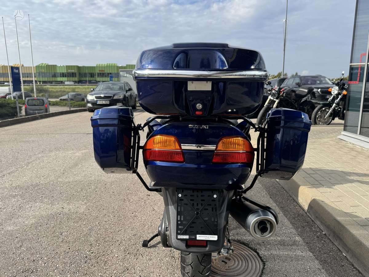 Suzuki Burgman 650cc, scooters / mopeds