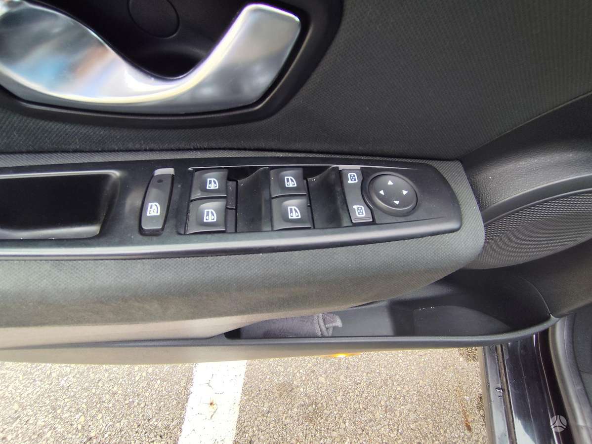 Renault Megane - 11