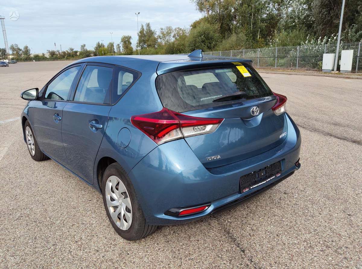 Toyota Auris - 7