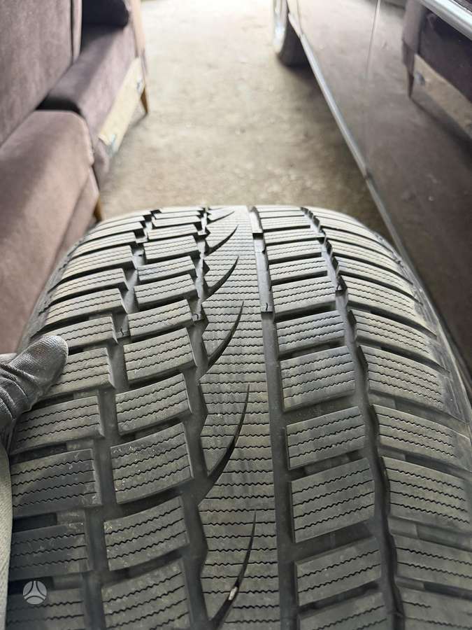 Windforce Snowblazer uhp, winter 275/40 R20