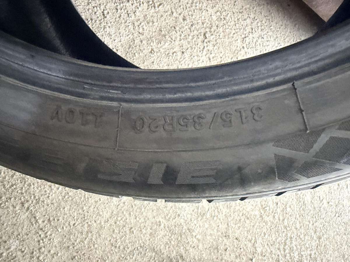 Windforce Snowblazer uhp, winter 275/40 R20