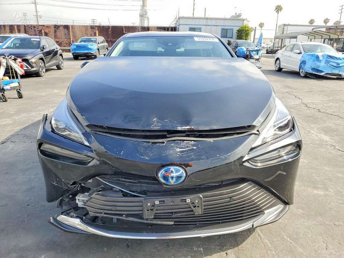 Toyota Mirai - 3