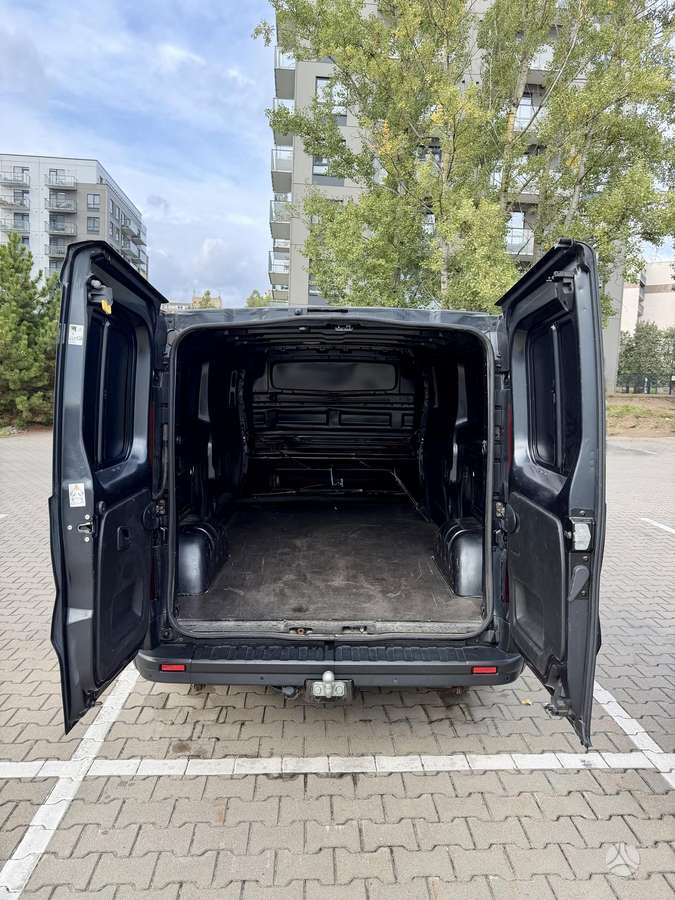 Renault Trafic - 8