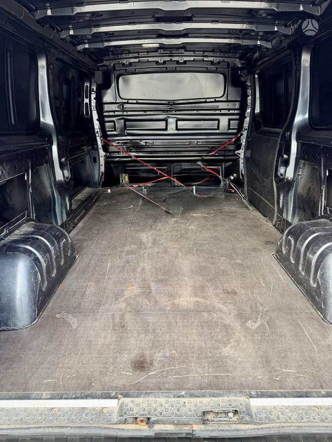 Renault Trafic - 10