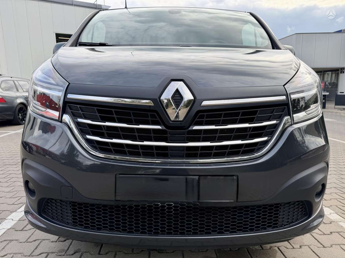 Renault Trafic - 12