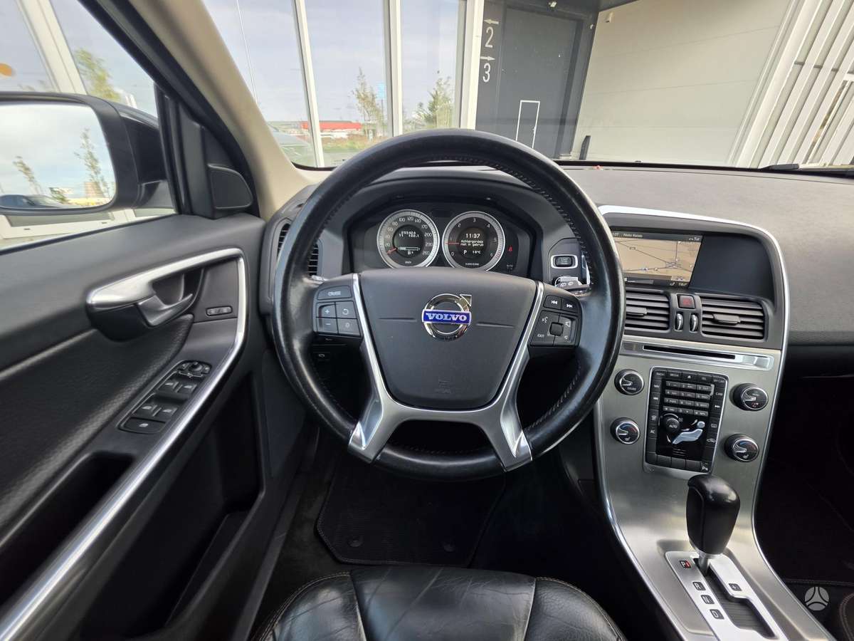 Volvo XC60 - 10