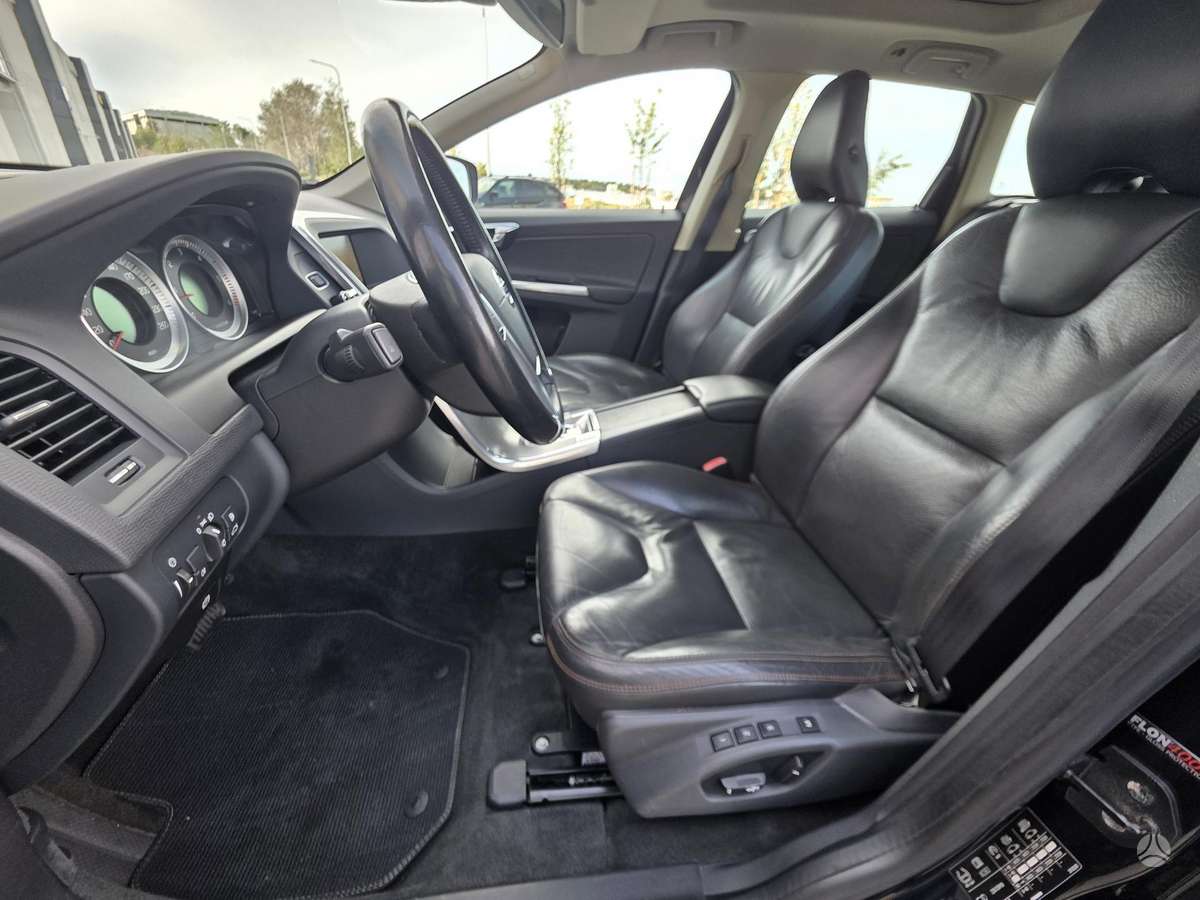 Volvo XC60 - 11