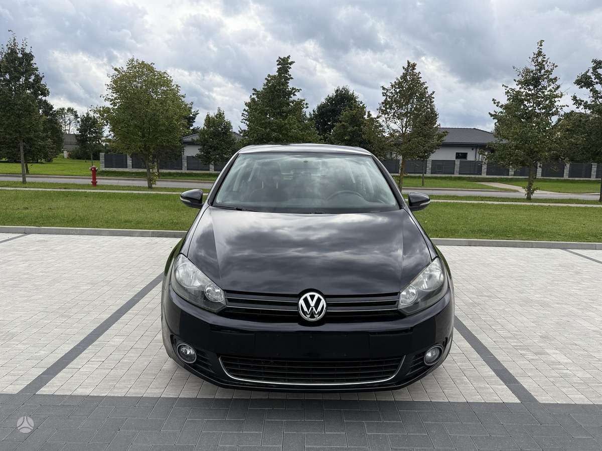 Volkswagen Golf - 3