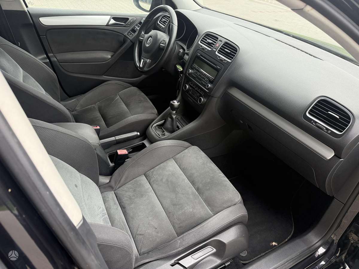 Volkswagen Golf - 9