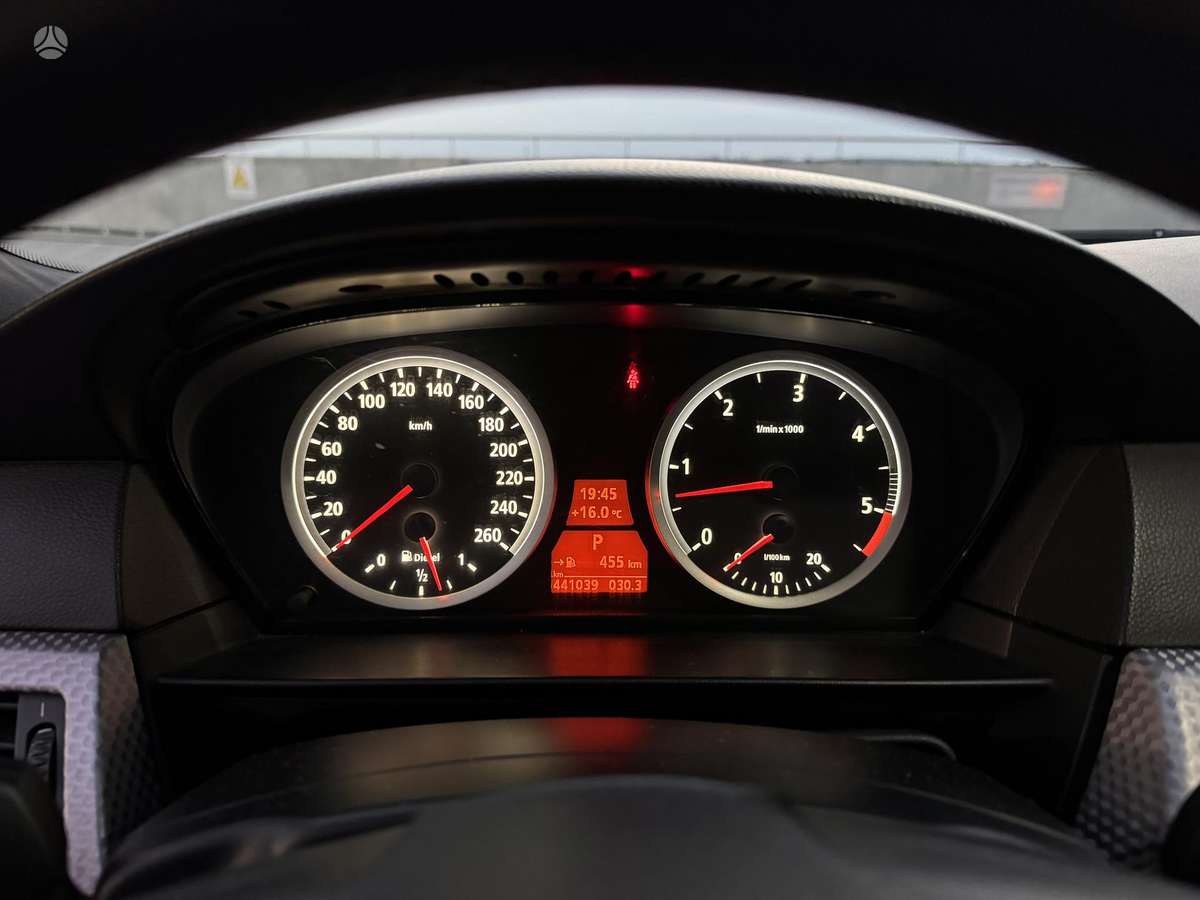 BMW 530 - 11