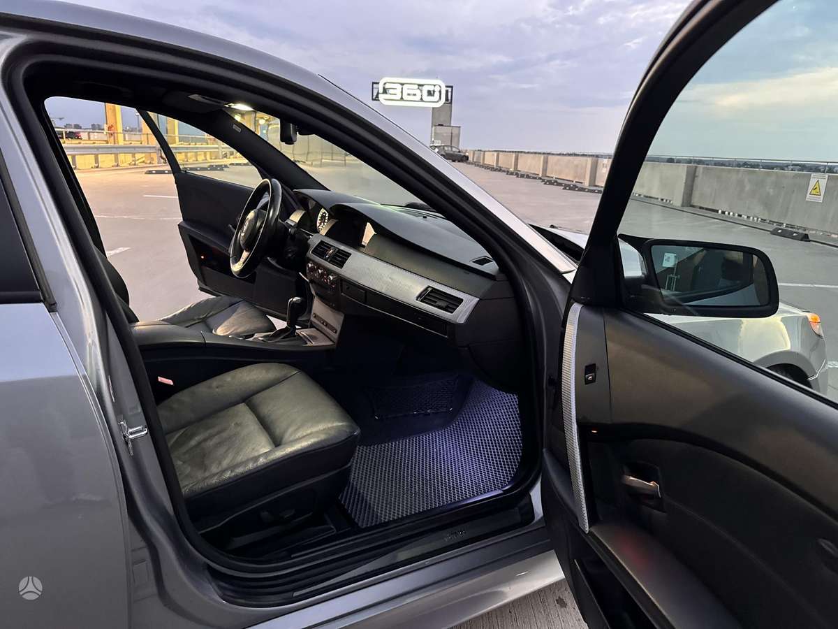 BMW 530, 3.0 l., Седан