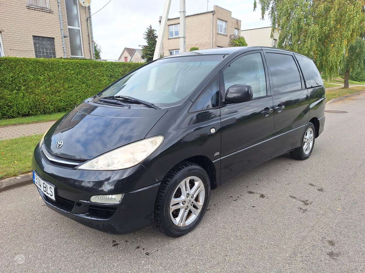 Toyota Previa - 3