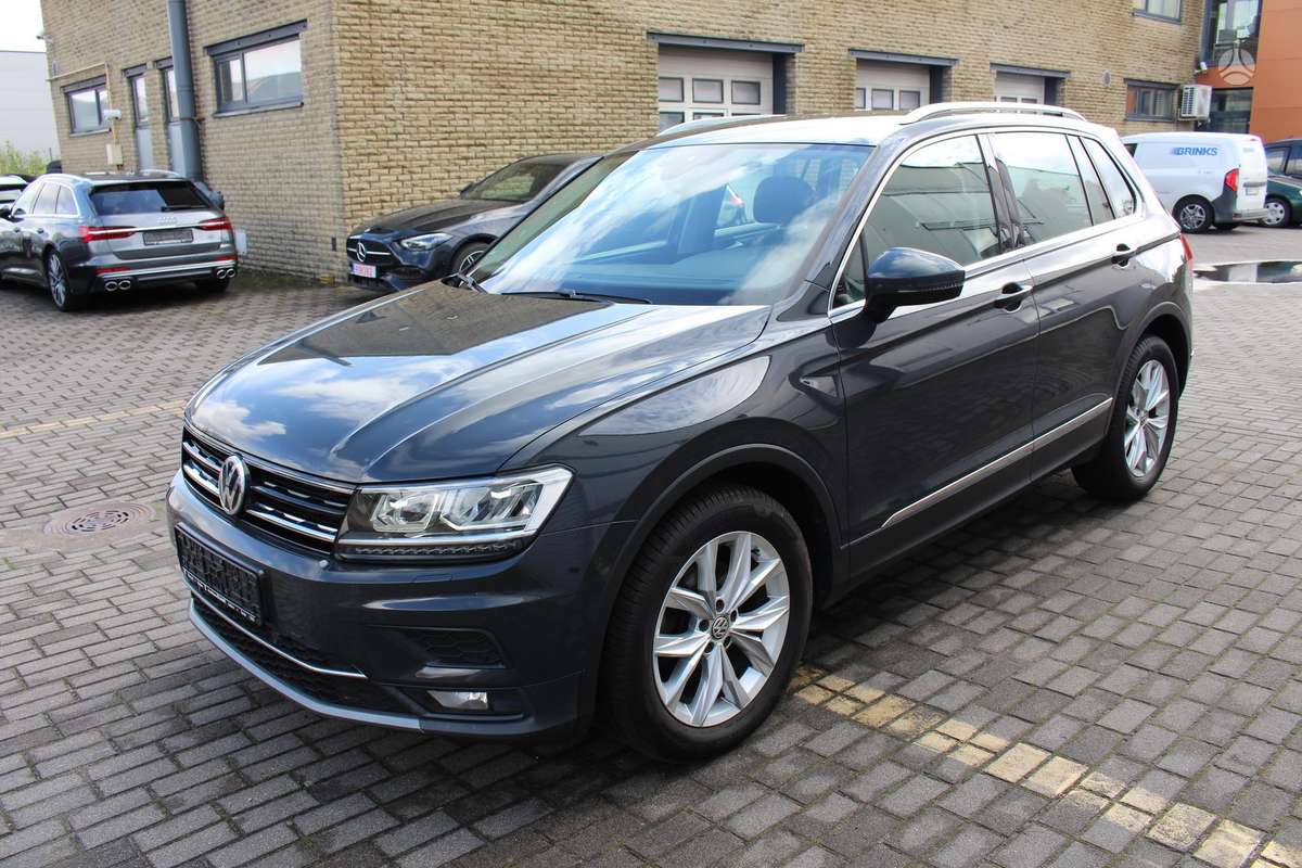 Volkswagen Tiguan - 2