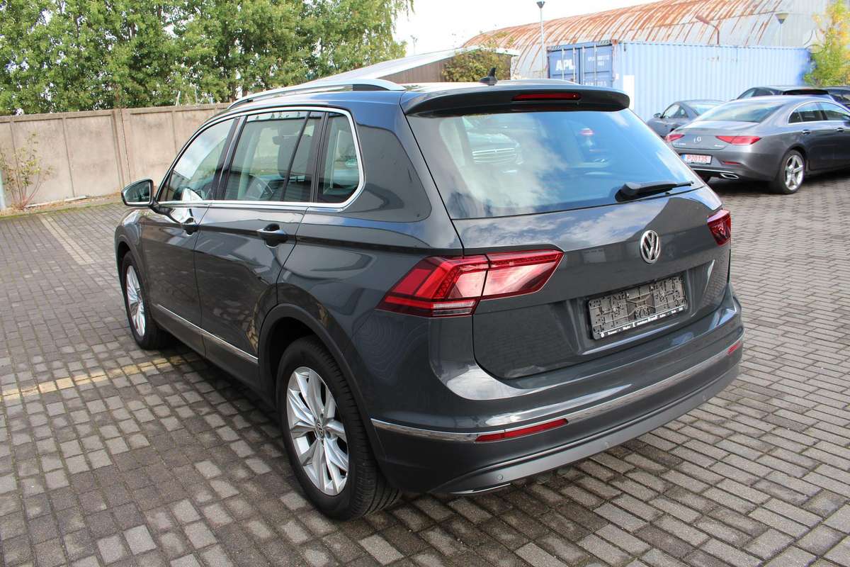 Volkswagen Tiguan - 4