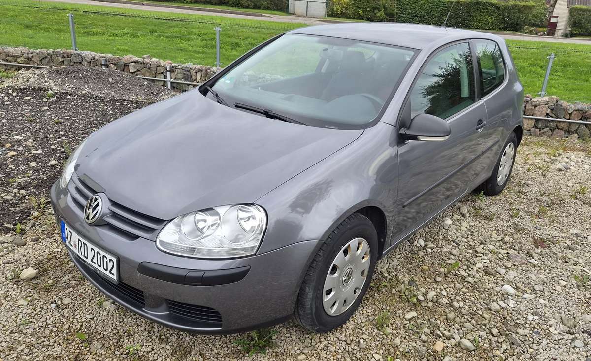 Volkswagen Golf - 2