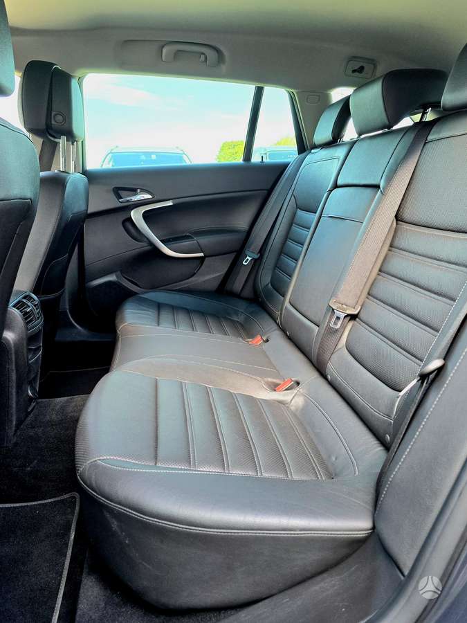 Opel Insignia, 2.0 l., Универсал