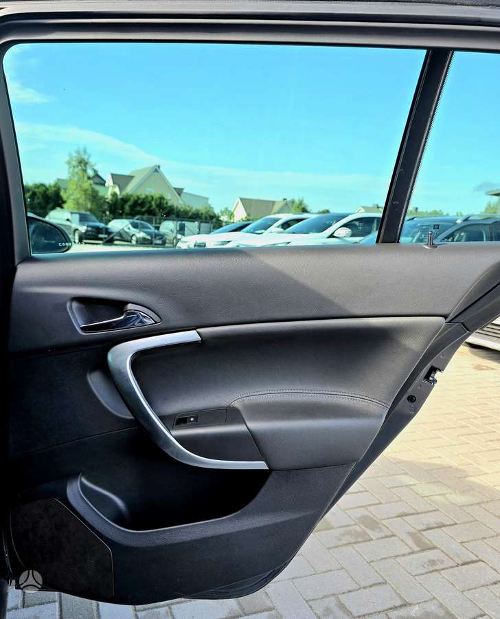 Opel Insignia, 2.0 l., Универсал
