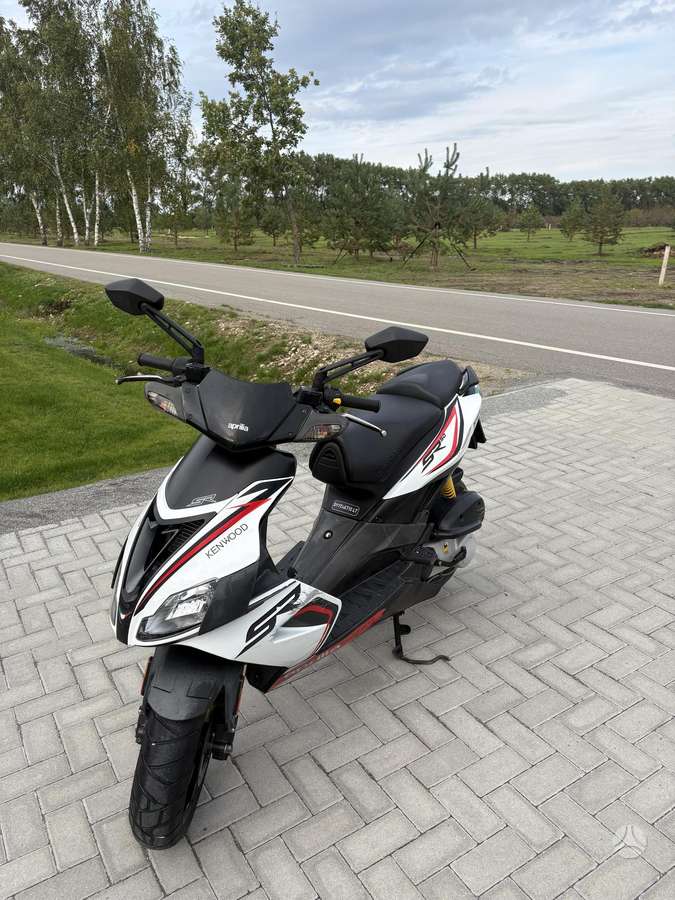 Aprilia SR 49cc, scooters / mopeds