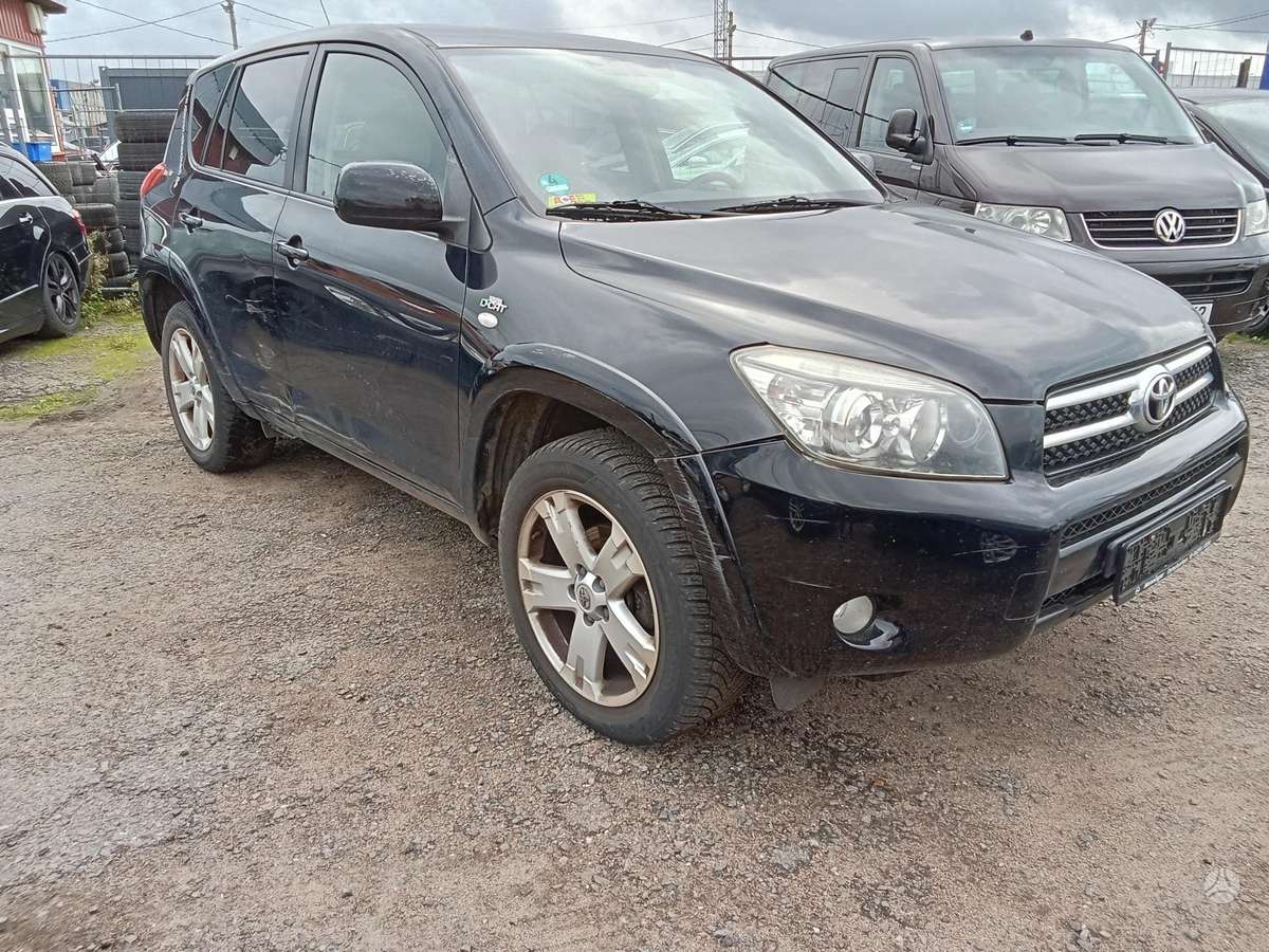 Toyota RAV4 - 2