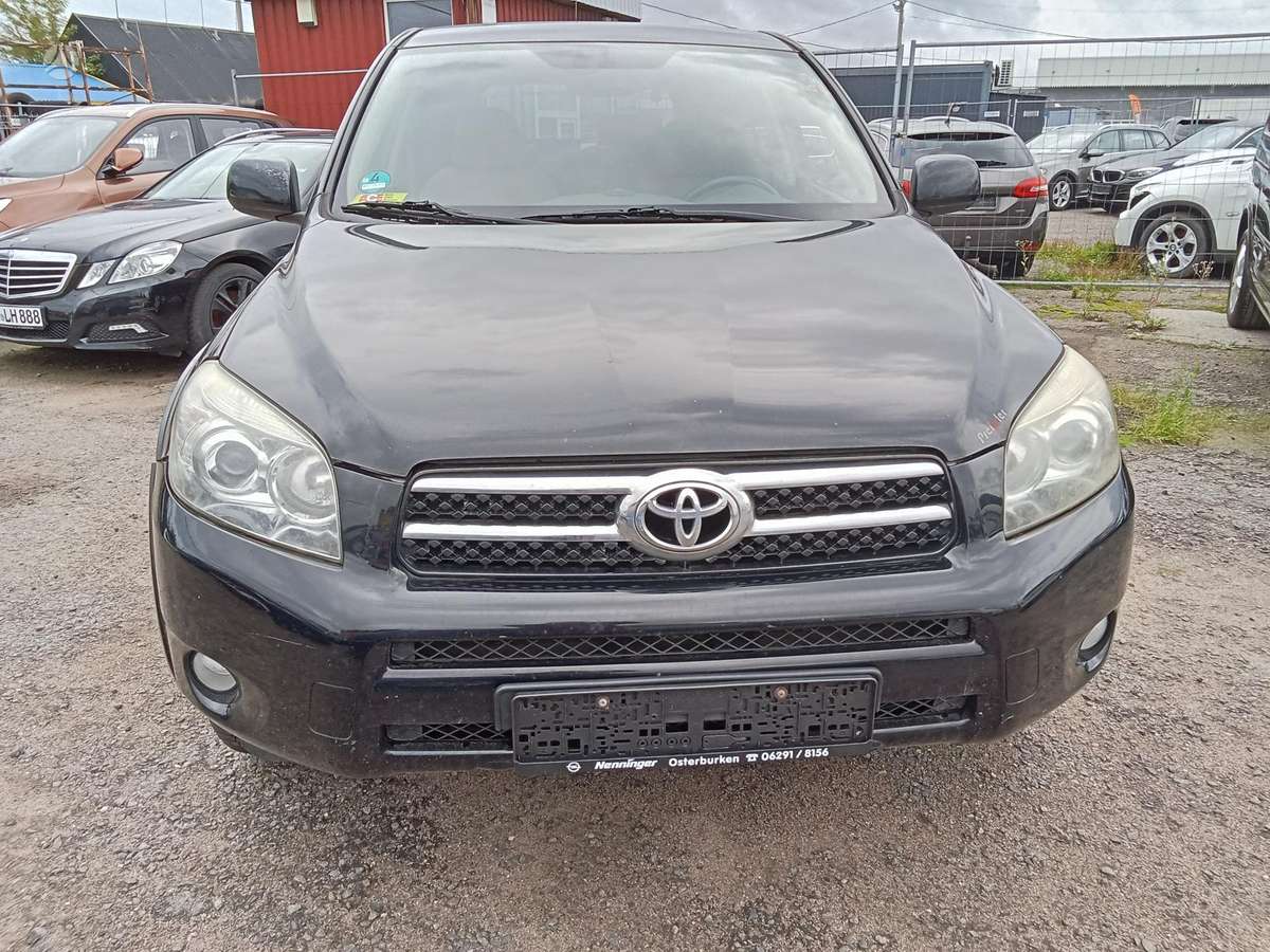 Toyota RAV4 - 3