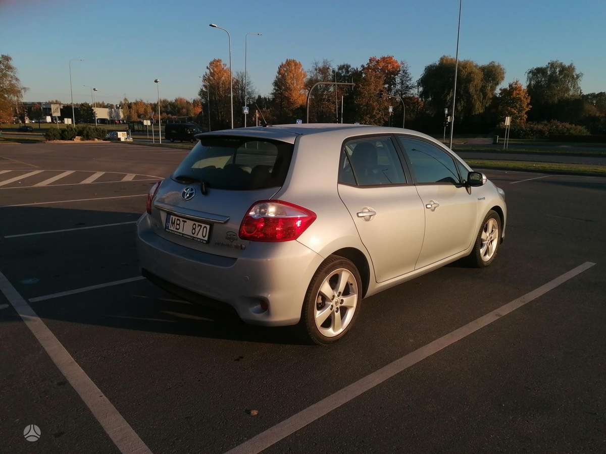 Toyota Auris - 1