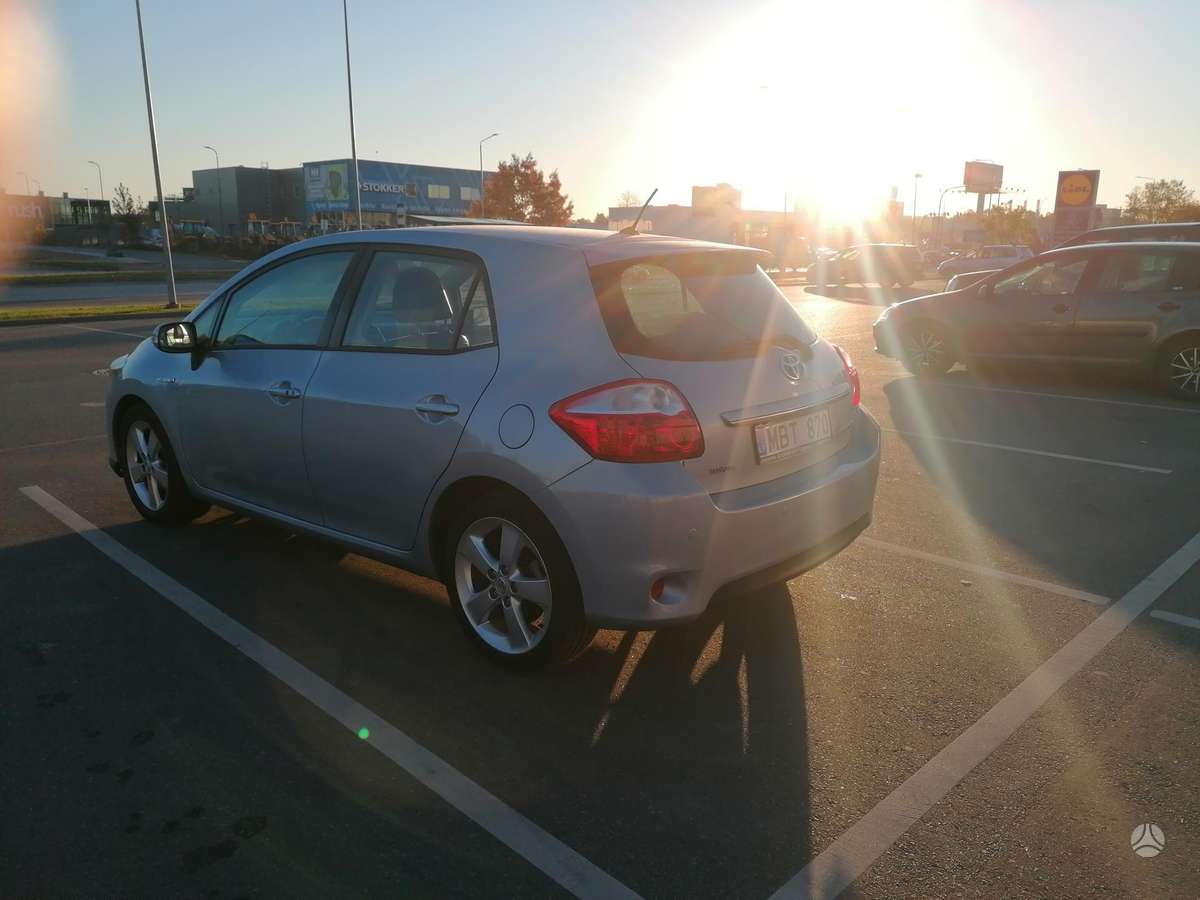 Toyota Auris - 2