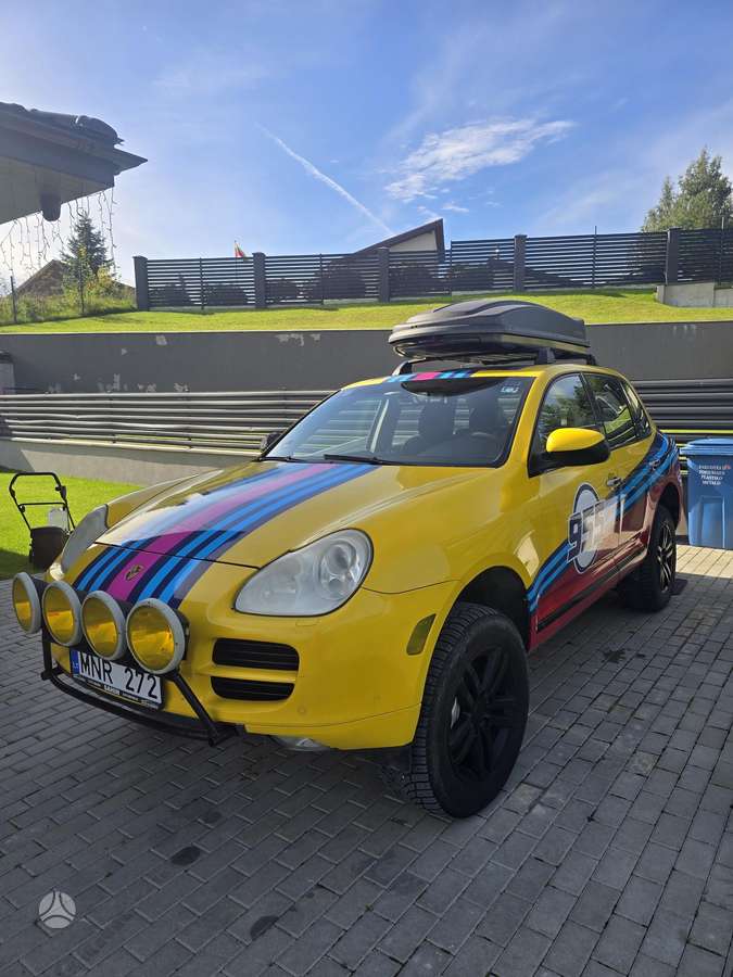 Porsche Cayenne - 2