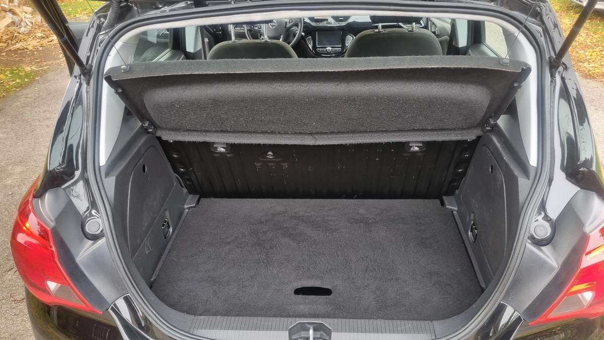 Opel Corsa, 1.3 l., hatchback