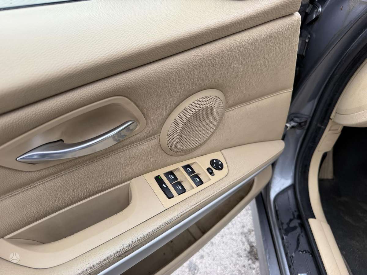 BMW 320, 2.0 l., universalas