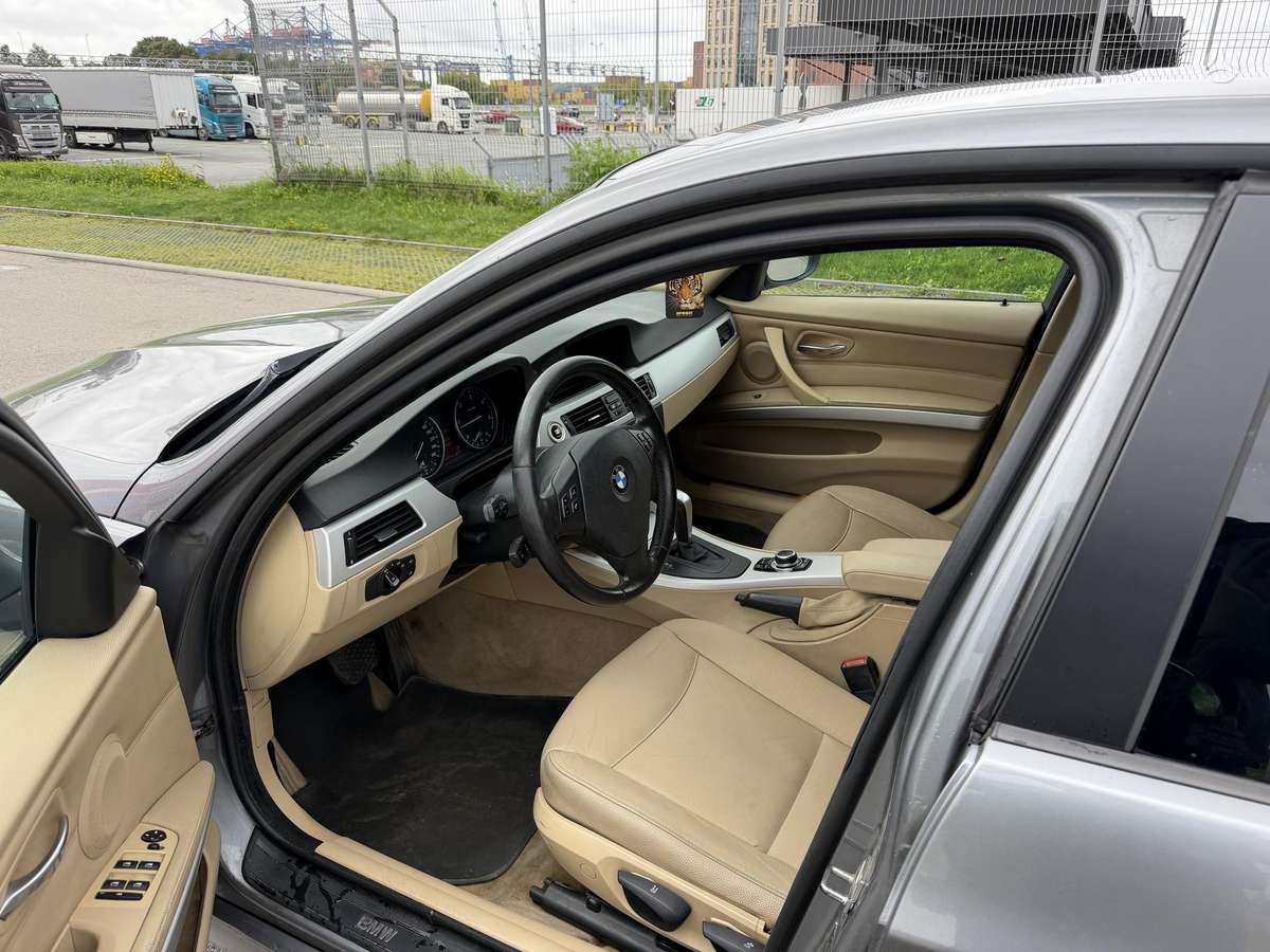 BMW 320, 2.0 l., universalas