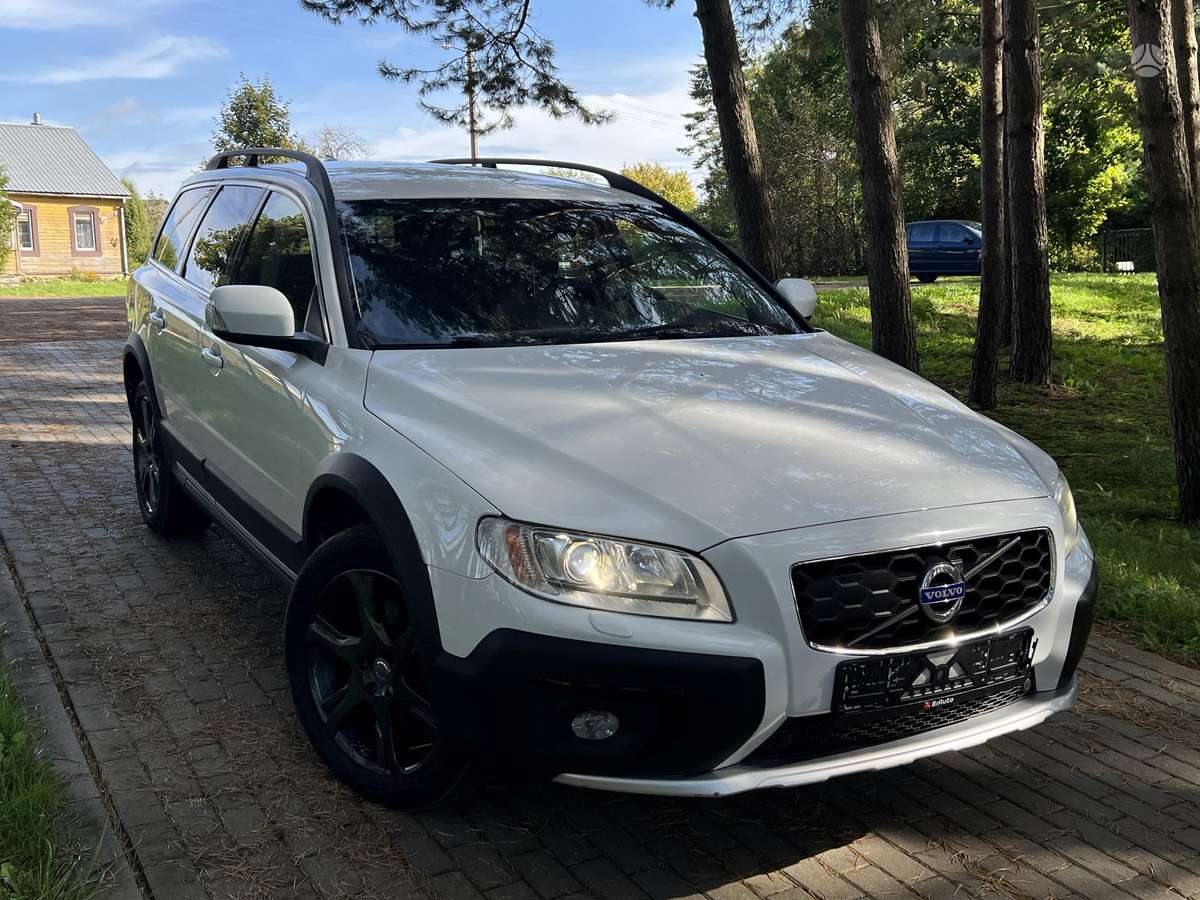 Volvo XC70, 2.4 l., wagon
