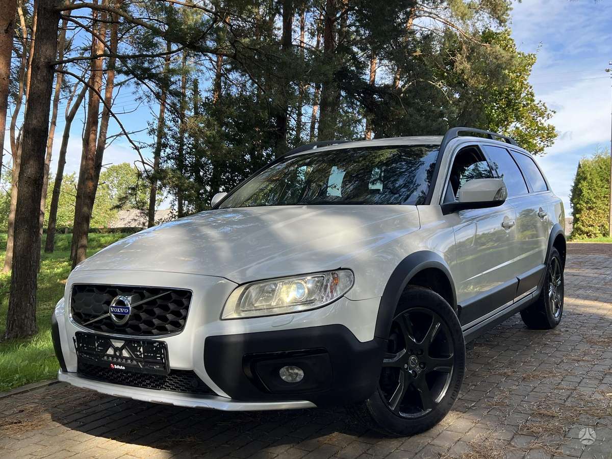 Volvo XC70, 2.4 l., wagon
