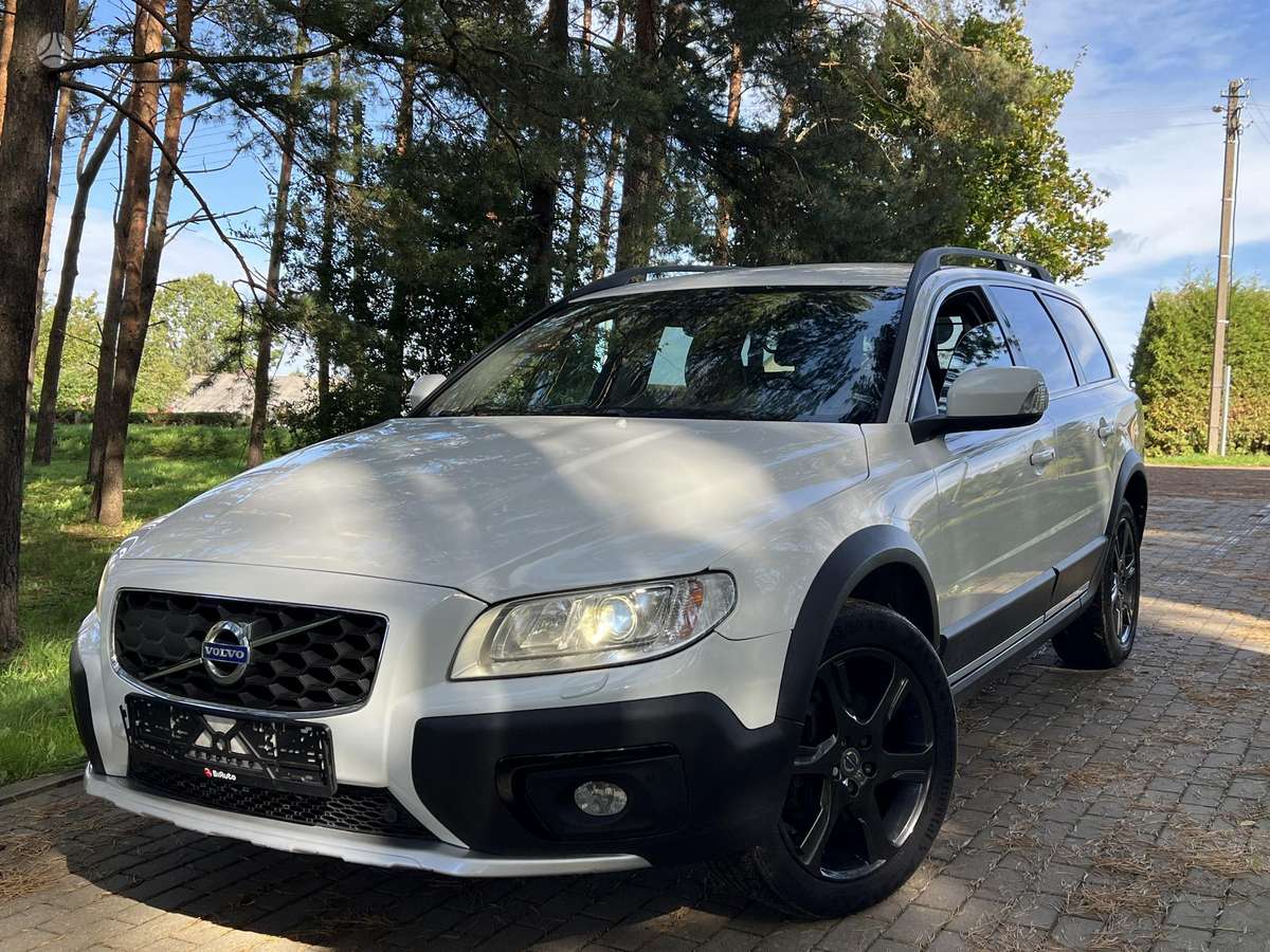 Volvo XC70, 2.4 l., wagon
