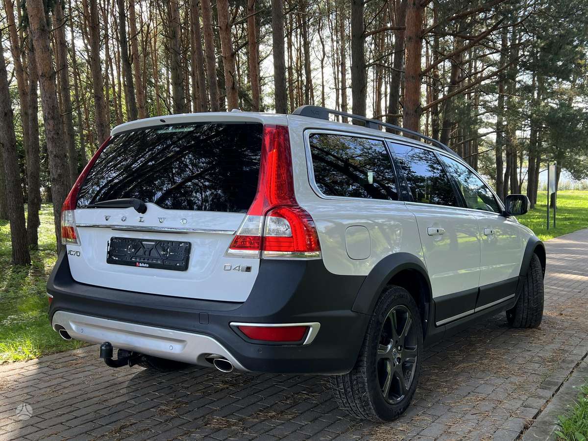Volvo XC70, 2.4 l., wagon