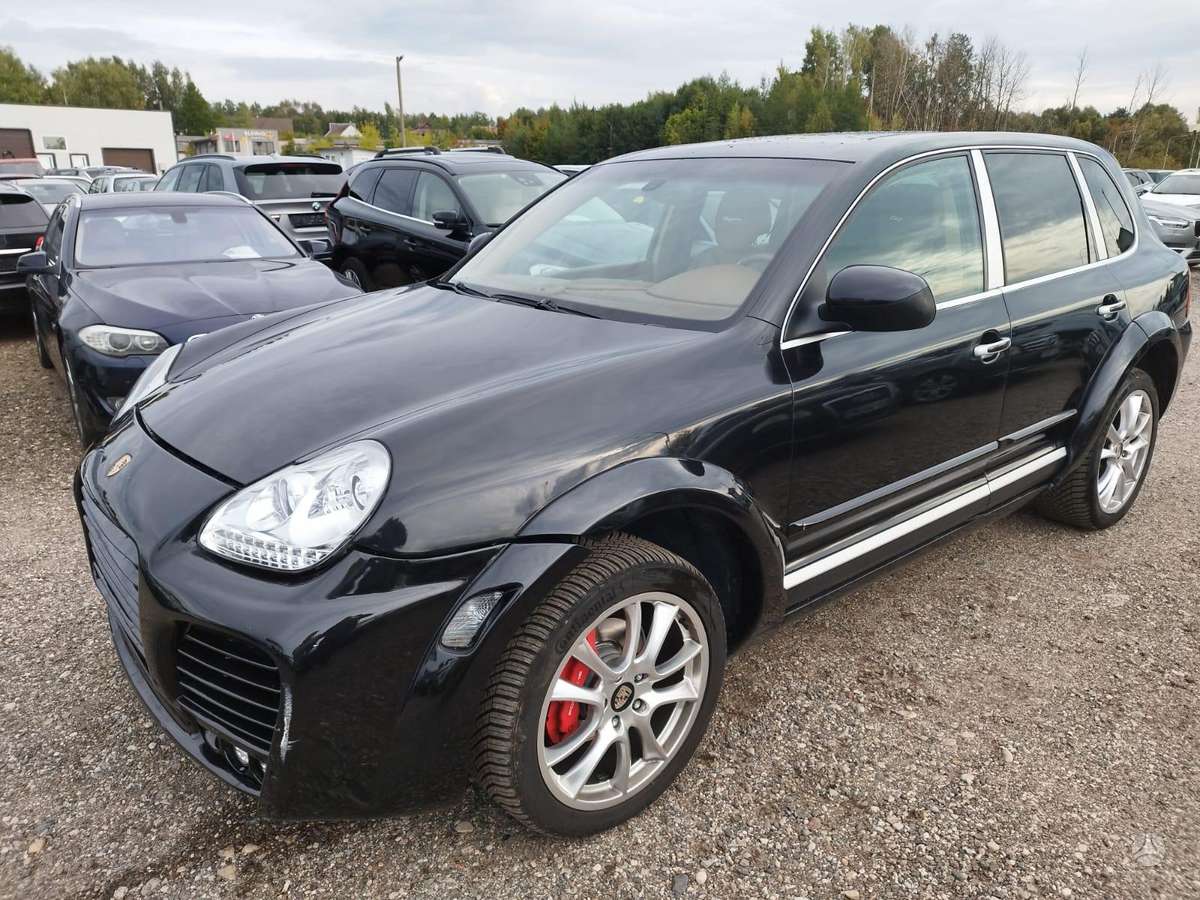 Porsche Cayenne - 3