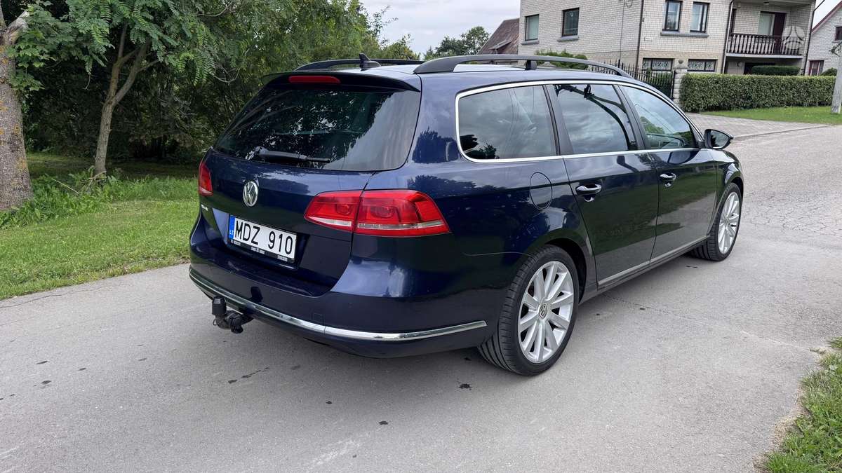 Volkswagen Passat - 5