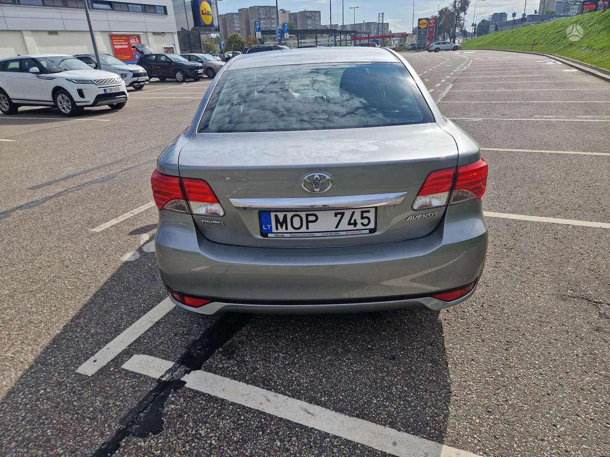 Toyota Avensis - 3