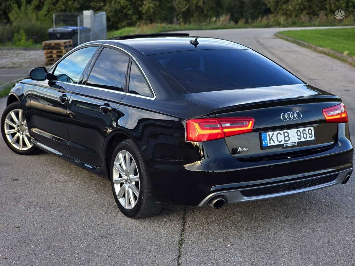 Audi A6, sedanas