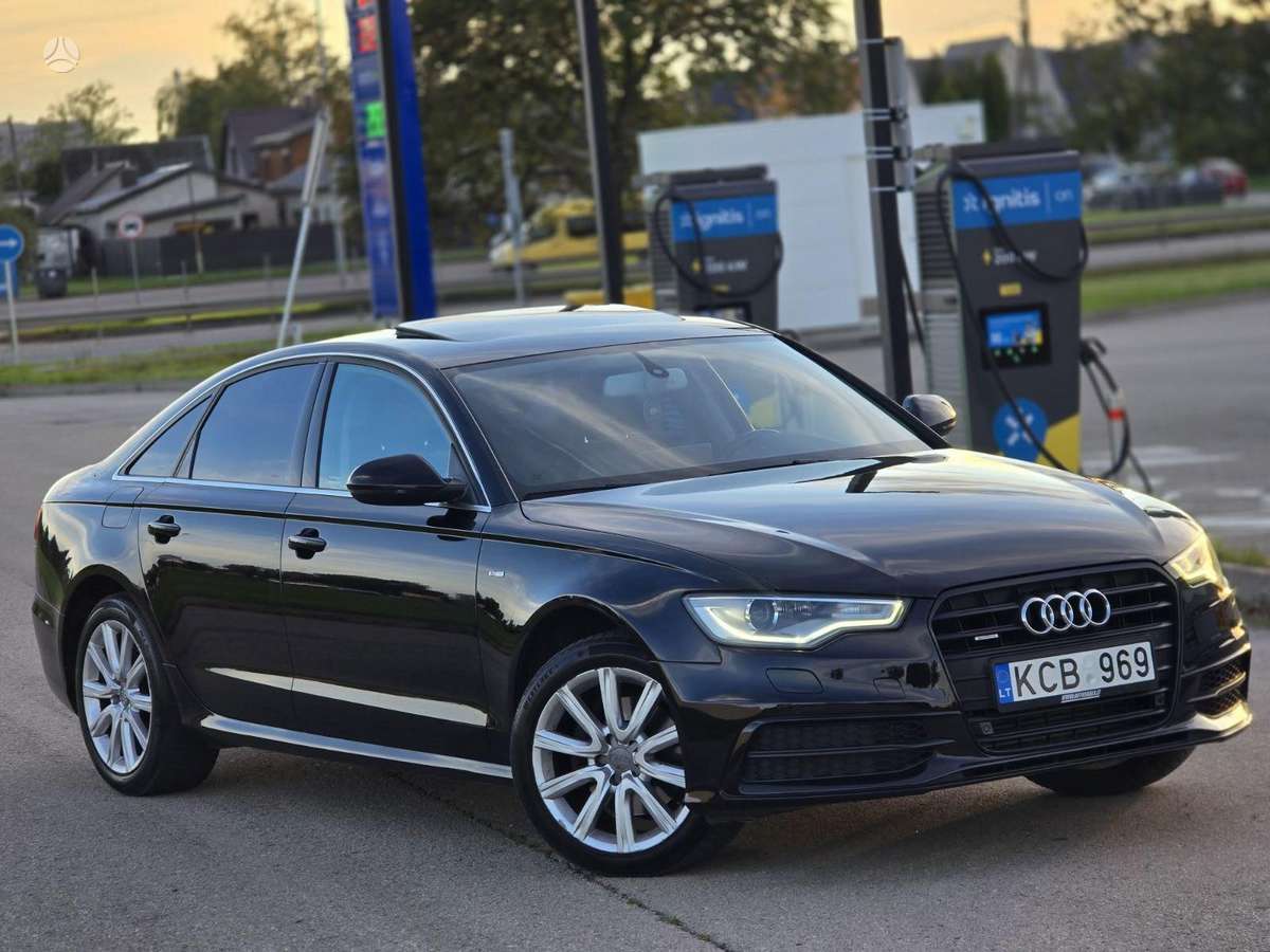 Audi A6, sedanas