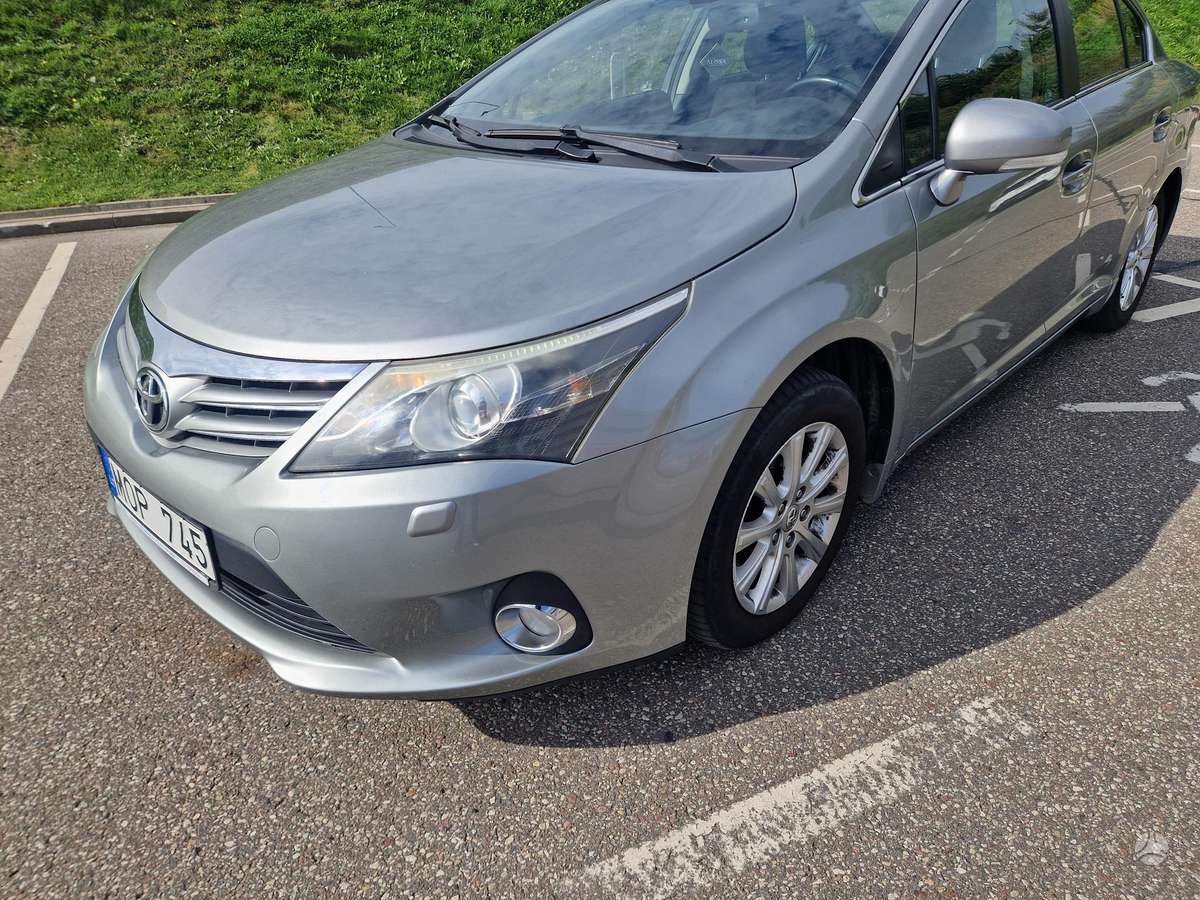 Toyota Avensis - 6