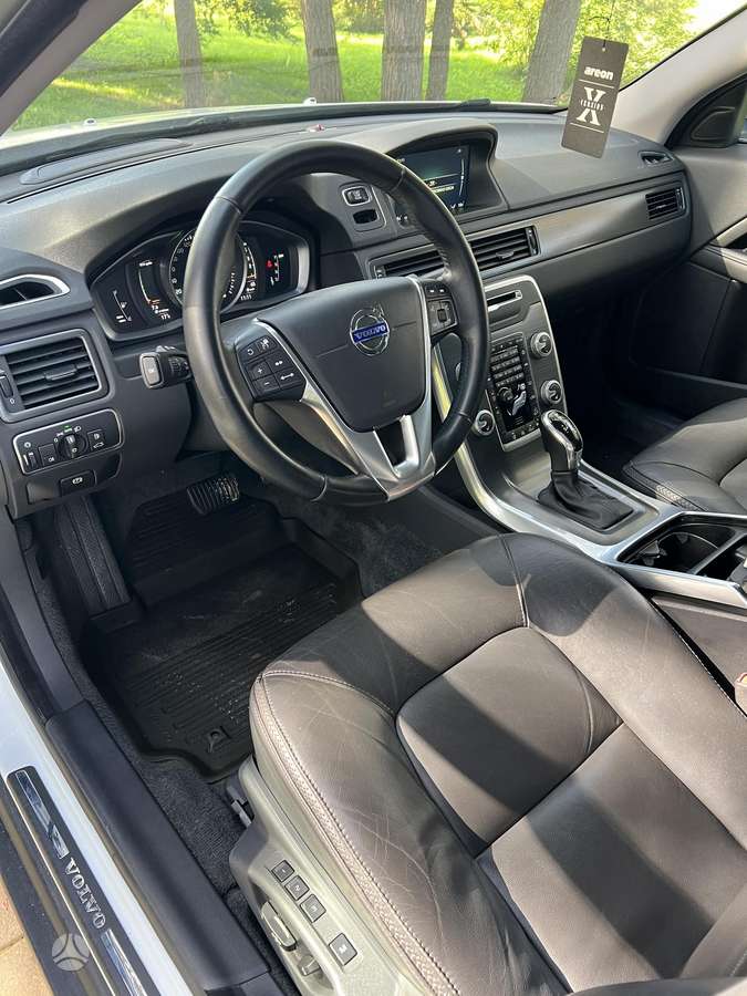 Volvo XC70, 2.4 l., wagon